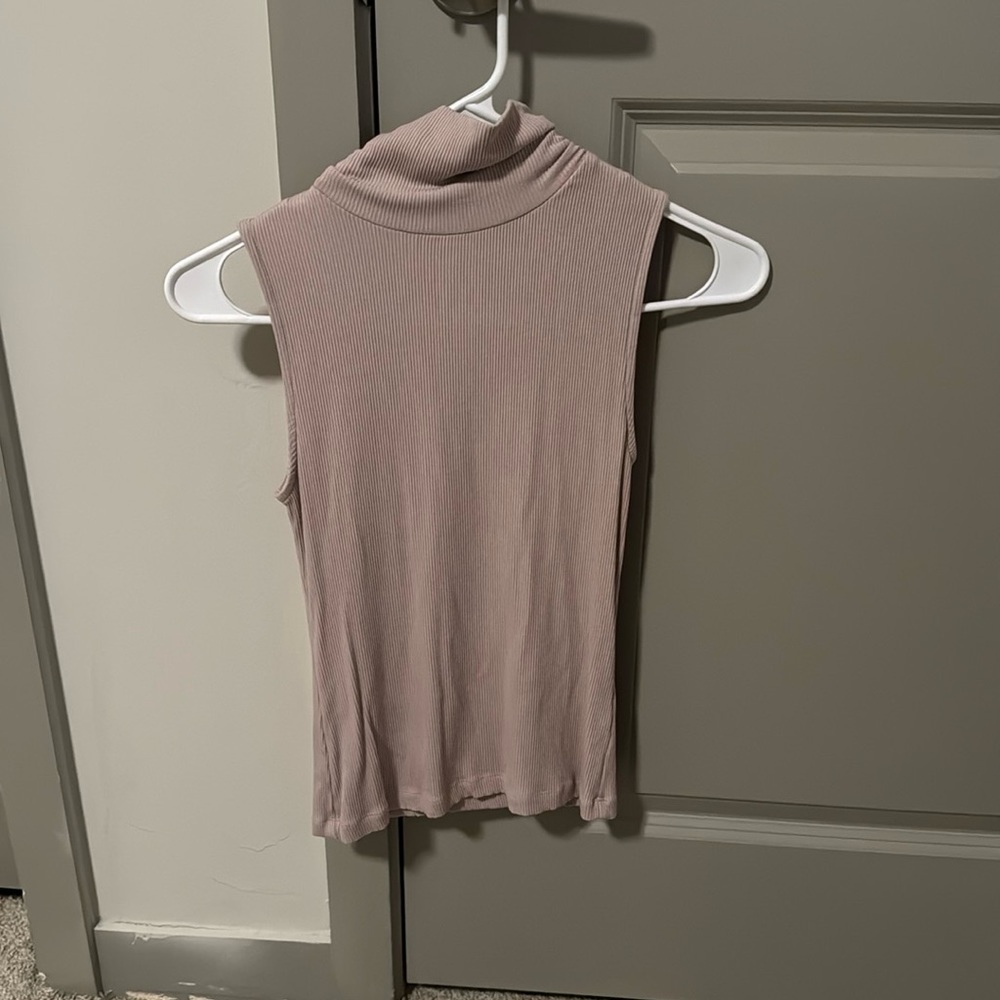 Turtleneck tank, size small